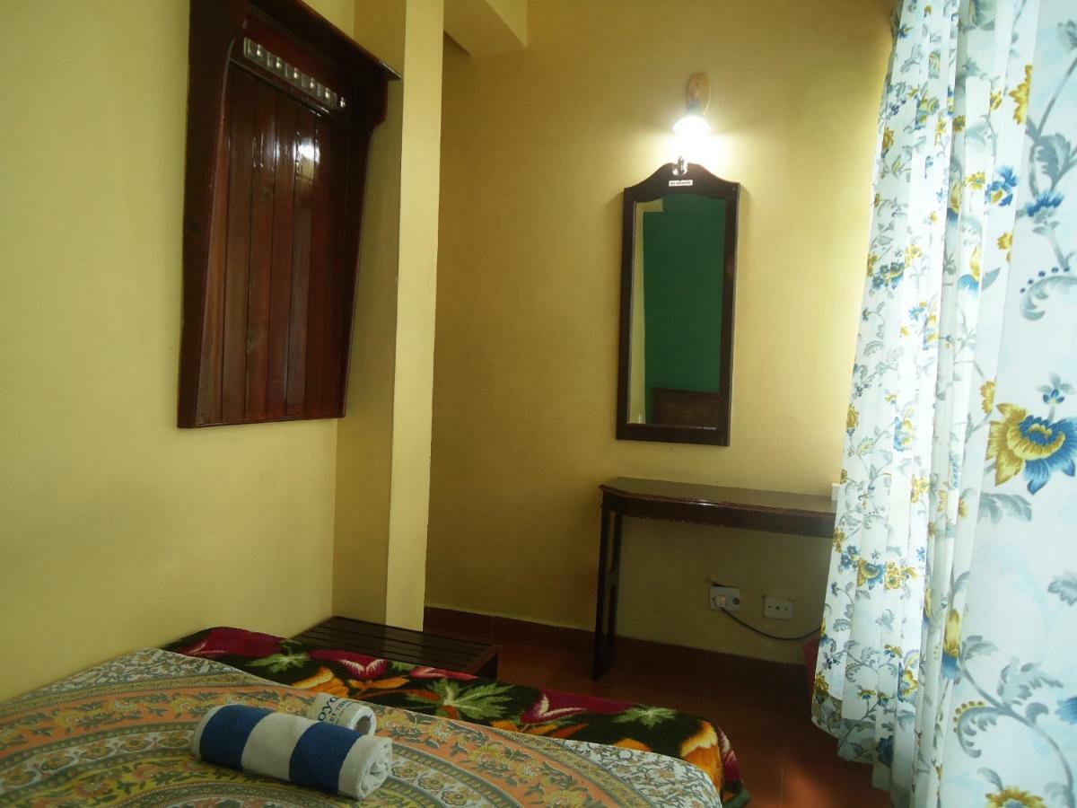 Greenview Holiday Inn ムンナール エクステリア 写真